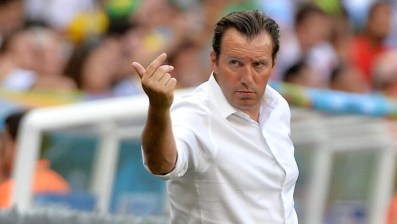 Überzogene Gehaltsforderungen? Marc Wilmots ist auf Schalke kein Thema mehr. Überzogene Gehaltsforderungen? Marc Wilmots ist auf Schalke kein Thema mehr.