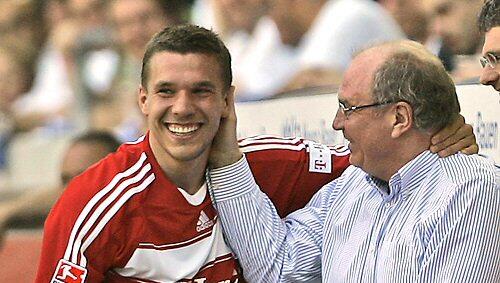 Lukas Podolski und Uli Hoeneß. Lukas Podolski und Uli Hoeneß.