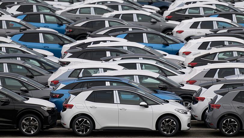 Die deutsche Wirtschaft wird 2026 nach neuester IWF-Prognose st&auml;rker zulegen als bislang erwartet. (Archivbild)