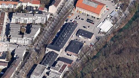 Das Gelände zwischen Schäftlarnstraße (l.) und Hans-Preißinger-Straße 8 von oben.