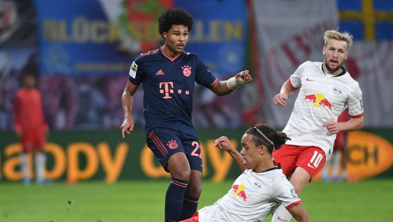 Serge Gnabry (l) wird beim FC Bayern München von Beginn an spielen. Serge Gnabry (l) wird beim FC Bayern München von Beginn an spielen.