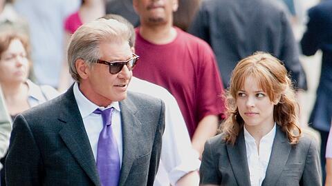 Becky (Rachel McAdams) mit ihrem Starmoderator Mike Pomeroy (Harrison Ford).