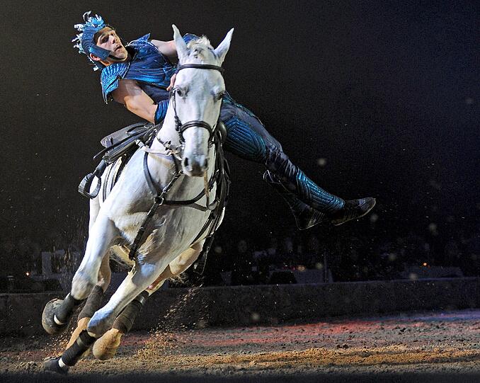 Die Show "Apassionata" verknüpft internationale Reitkunst mit Ballett und Musik.