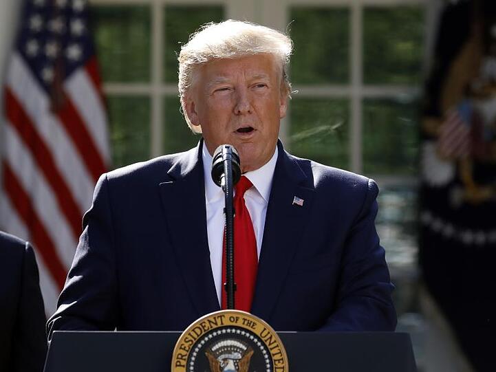 Trump sagte wegen Hurrikan "Dorian" seine fürs Wochenende geplante Reise nach Polen ab.