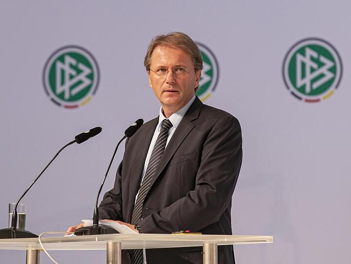 Soll den DFB in der Schweiz beim Sommermärchen-Prozess vertreten: Chefjustiziar Jörg Englisch.