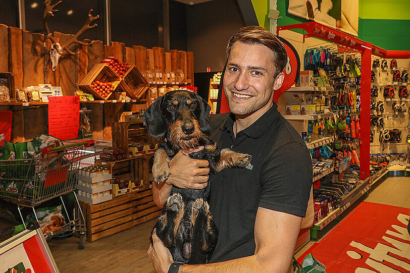 Stolze Gewinner: Andreas Kestel und sein Hund Snoopy.