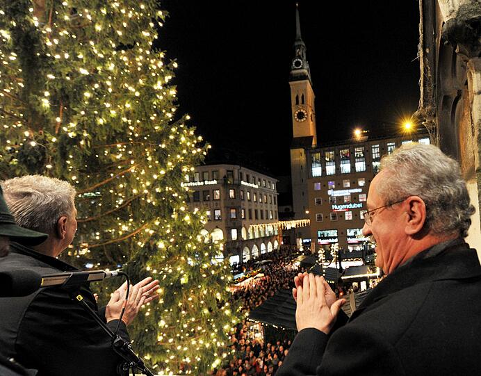 Der Christkindlmarkt 2012 am Marienplatz ist eröffnet. Die Bilder aus München