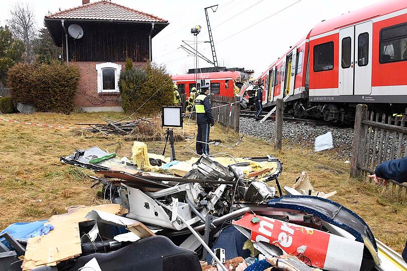 14.02.22
Ebenhausen, Gde. Schäftlarn; Lkr. München
Zugunglück: Frontalzusammenstoß zweier S-Bahnen
Foto: Thomas Gaulke, 81669 München; Tel: 0172/8606334