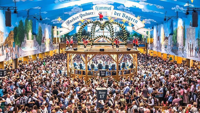 Essen, trinken, schunkeln - und ganz laut mitsingen! In diesem Jahr scheint ein 80er-Jahre-Song aus Italien zum Hit beim Oktoberfest zu werden.