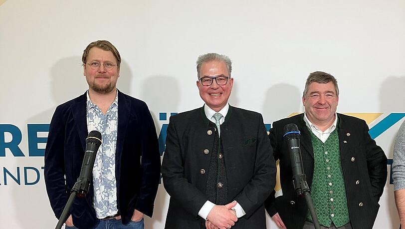 Von links: Stefan Dettl, FW-Fraktionschef Florian Streibl und Sepp Lausch.