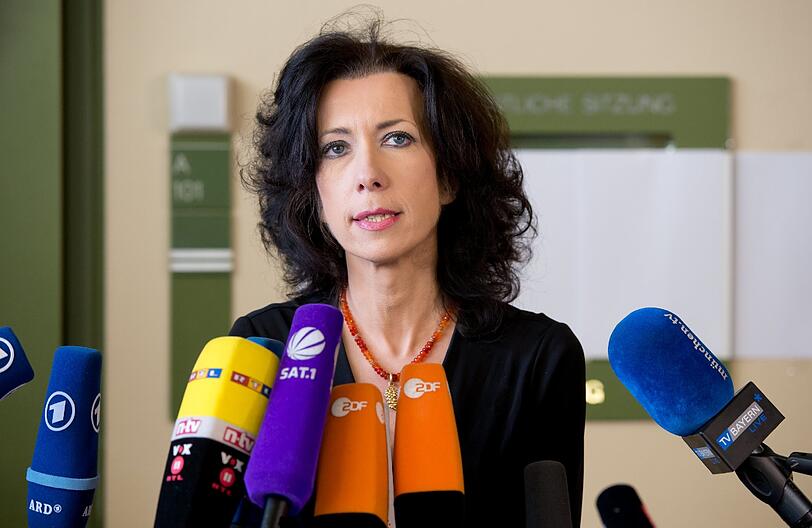 Das ist Gerichtssprecherin Andrea Titz. Die Bilder.
