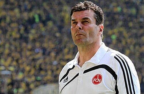 Bleibt seiner Linie treu und hofft auf Schalke: Dieter Hecking.