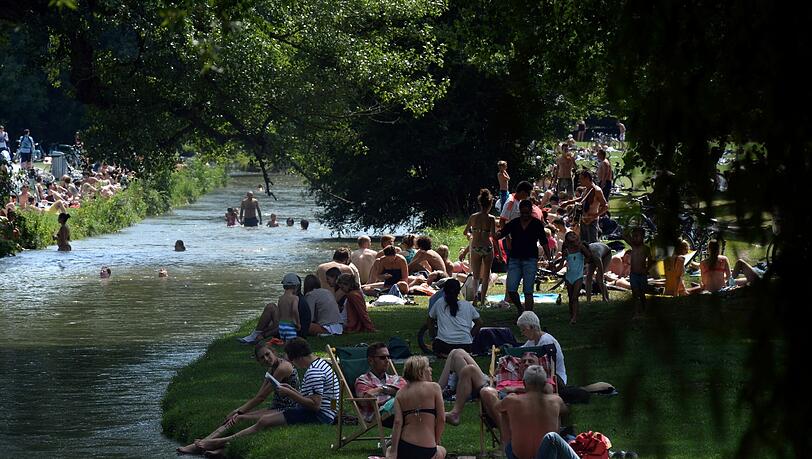 Die großen Münchner Umweltverbände haben sich Gedanken gemacht, wie eine Wiedervereinigung des Englischen Gartens aussehen sollte. Die großen Münchner Umweltverbände haben sich Gedanken gemacht, wie eine Wiedervereinigung des Englischen Gartens aussehen sollte.