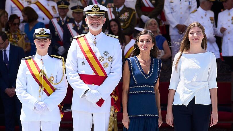 Die spanische Königsfamilie hat sich erstmals seit Monaten wieder gemeinsam öffentlich gezeigt.