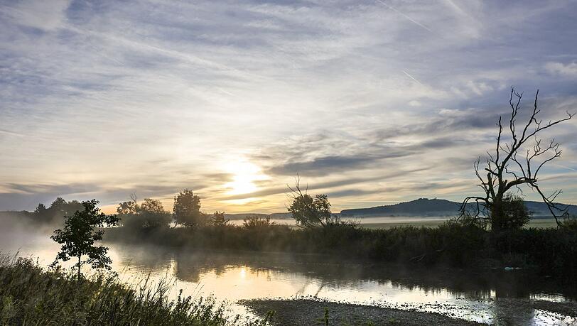 Es bleibt mild, aber in den Nächten wird Nebel zunehmend ein Thema. (Symbolbild) Es bleibt mild, aber in den Nächten wird Nebel zunehmend ein Thema. (Symbolbild)