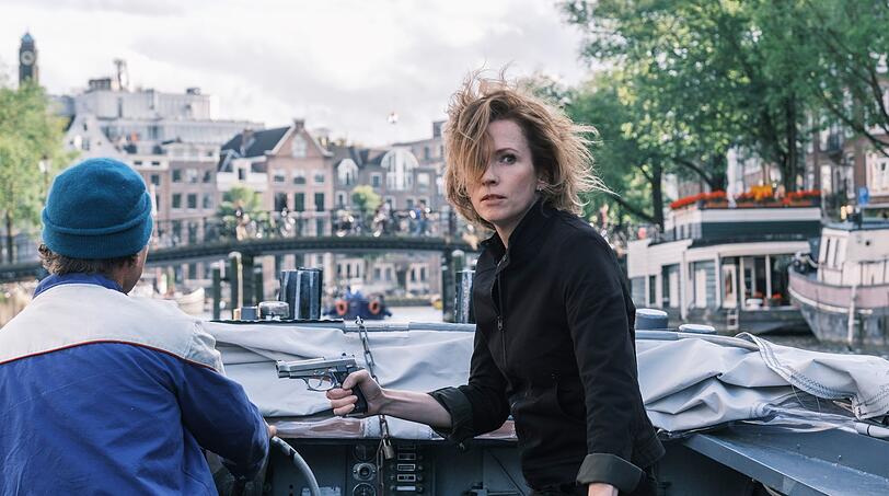 Nachdem Alex Pollack eine vermeintlich Unbekannte durch die Stadt verfolgt hat, staunt er nicht schlecht, wen er da vor sich hat: seine ehemalige Partnerin - und Geliebte - Katja Wolf (Adina Vetter). Was hat sie mit dem Fall zu tun? In früheren Folgen der Reihe wurde sie von Alice Dwyer verkörpert. Nachdem Alex Pollack eine vermeintlich Unbekannte durch die Stadt verfolgt hat, staunt er nicht schlecht, wen er da vor sich hat: seine ehemalige Partnerin - und Geliebte - Katja Wolf (Adina Vetter). Was hat sie mit dem Fall zu tun? In früheren Folgen der Reihe wurde sie von Alice Dwyer verkörpert.