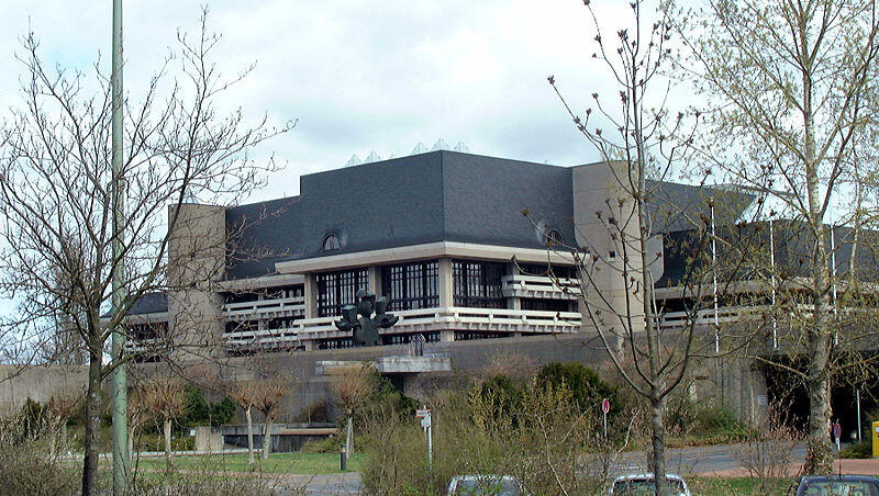 An der Uni Würzburg wird gegen potenzielle Schummler durchgegeriffen. An der Uni Würzburg wird gegen potenzielle Schummler durchgegeriffen.