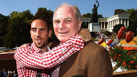 Franck Ribéry (links) und Uli Hoeneß auf der Wiesn 2011.