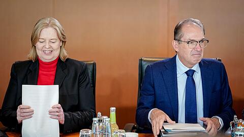 Die verantwortlichen Minister f&uuml;r den Aktuinsplan: Bas und Dobrindt.