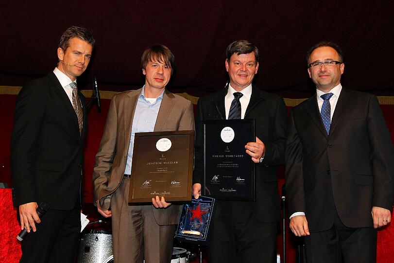 Auch dieses Jahr moderierte Markus Lanz die Veranstaltung. Hier sehen Sie Lanz mit den beiden bestplatzierten Deutschen, Joachim Wissler aus Bergisch Gladbach und Harald Wohlfahrt aus Baiersbronn.