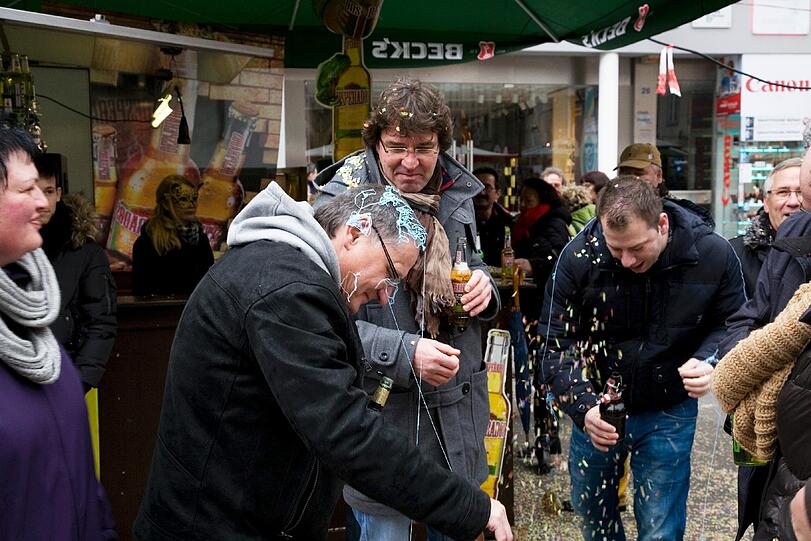 Buntes Treiben am Faschingssonntag in der Innenstadt