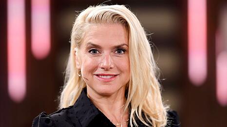 Jeanette Biedermann erwartet mit 46 Jahren ihr erstes Kind.