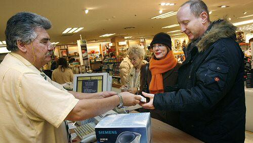 Einkaufen auch am Sonntag: Die Kunden wünschen es sich Einkaufen auch am Sonntag: Die Kunden wünschen es sich