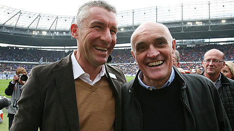 Der 72-jährige Kind (r.) ist Unternehmer und langjähriger Präsident von Hannover 96. Mirko Slomka (l.) trainierte die Niedersachsen von 2010 bis 2013.