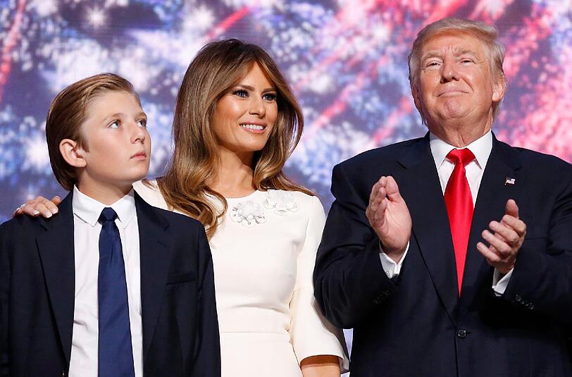 Ex-Model und bald First Lady Melania Trump mit Sohn Barron und ihrem Mann Donald.