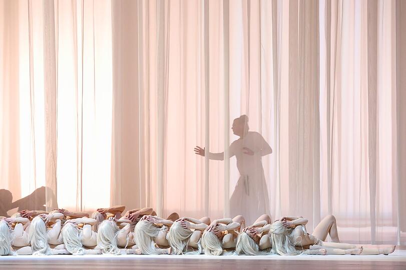 Klaus Florian Vogt als Tannhäuser im zweiten Akt von Romeo Castelluccis Inszenierung der romantischen Oper von Richard Wagner im Nationaltheater.