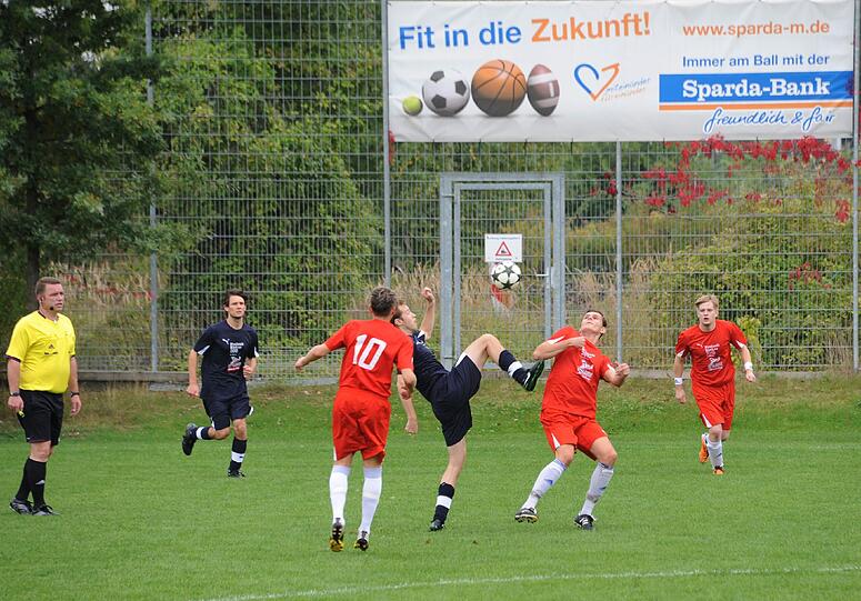 Real Hinterbrühl gegen die Munich Kickers: Die Bilder vom 33. Freizeitkicker-Finale.