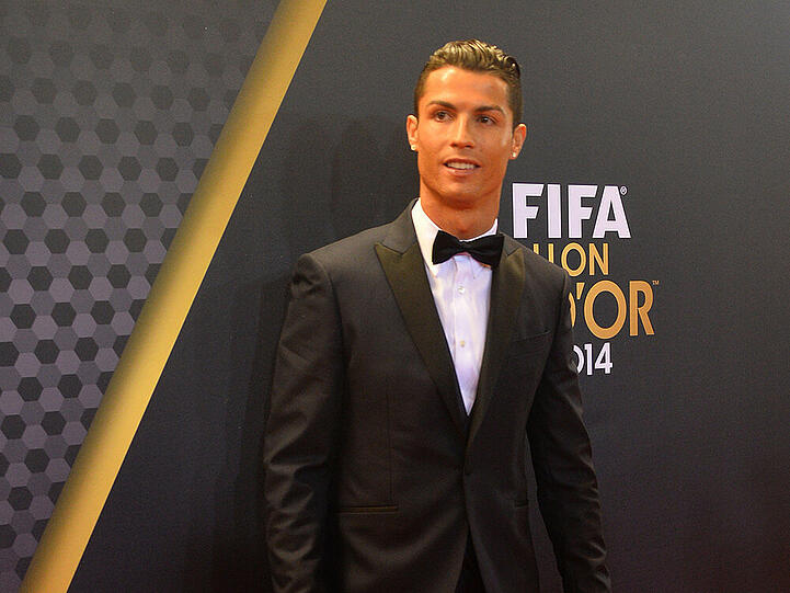 Weltfußballer Cristiano Ronaldo feiert seinen 30. Geburtstag. Hier gibt es sein Leben in Bildern.