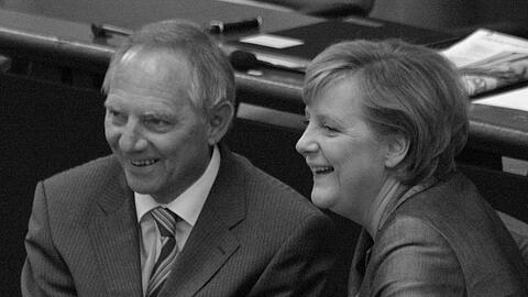 Deutsche Politikgrößen wie Angela Merkel trauern um CDU-Politiker Wolfgang Schäuble - hier im Jahr 2006 im Bundestag.