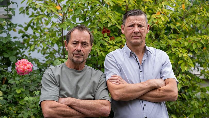 Walter Reininger (l) und Volker Schmitt bekamen die Courage-Medaille für ihr Eingreifen bei einer Messerattacke Walter Reininger (l) und Volker Schmitt bekamen die Courage-Medaille für ihr Eingreifen bei einer Messerattacke