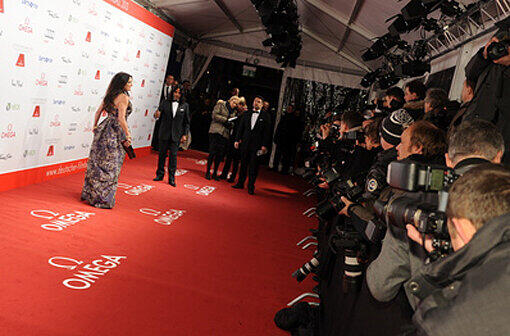 Der Hingucker auf dem Deutschen Filmball im Bayerischen Hof: Schauspielerin Christine Neubauer und ihr Freund José Campos.