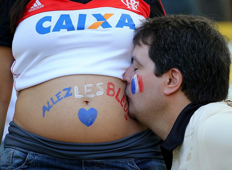 Aber nicht nur in Deutschland wird gefeiert - auch im Stadion, dem legendären Maracana, feiern die Fans!