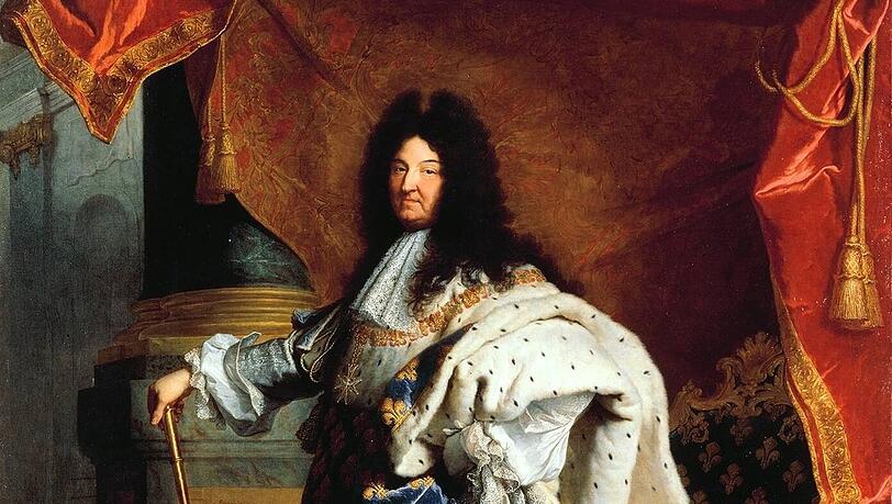 Hofmaler Hyacinthe Rigaud erstellte 1701 dieses Bild von Ludwig XIV. im Krönungsornat - sehr zu dessen Zufriedenheit. Heute hängt es im Louvre.