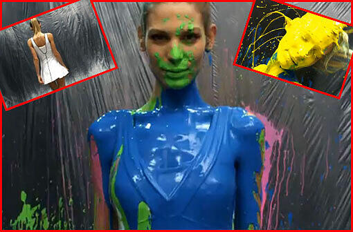 Sexy Sarah Brandner musste sich für den Axe-Adventskalender von oben bis unten mit Farbe bespritzen lassen. Wir zeigen Ihnen die heißesten Bilder.