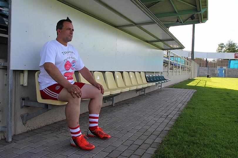 Ausnahmezustand vor Guardiolas erstem Spiel in Weiden: Die AZ war schon da und zeigt in der Bilderstrecke, was die Bayern dort erwartet.