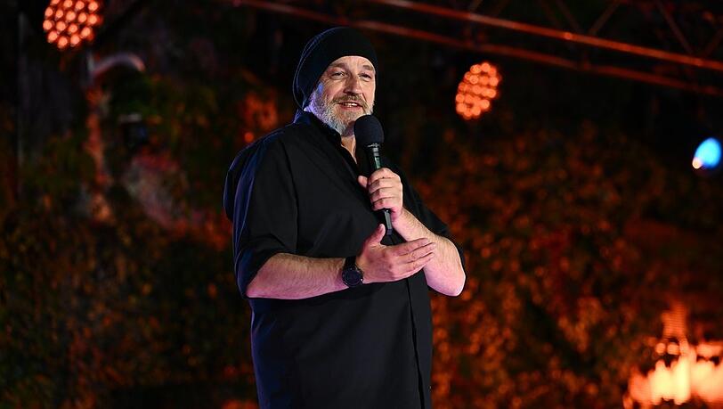Torsten Sträter eröffnet den "ZDF Comedy Sommer".