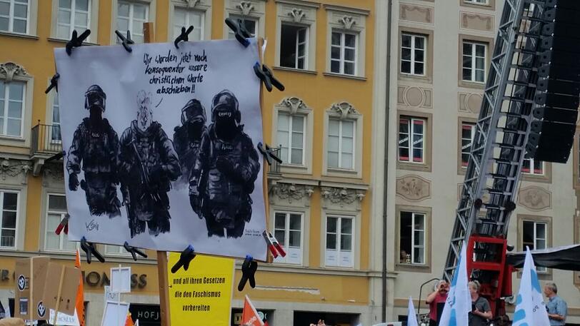 Riesen-Auflauf bei der "noPAG"-Demo in München. Klicken Sie sich durch die Bilder.