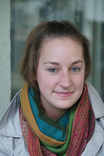 Franziska Lang (21), Raumausstatterin: &bdquo;Was sollen wir denn ohne Atomkraft machen? Sicherlich gibt es erneuerbare Energie, aber ob die ausreicht? Es wird momentan zuviel Stress um das Thema gemacht.&ldquo;