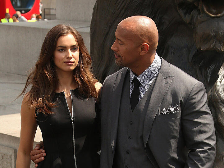 Lief da schon was? Irina Shayk und Dwayne Johnson bei einem Fototermin im Juli 2014