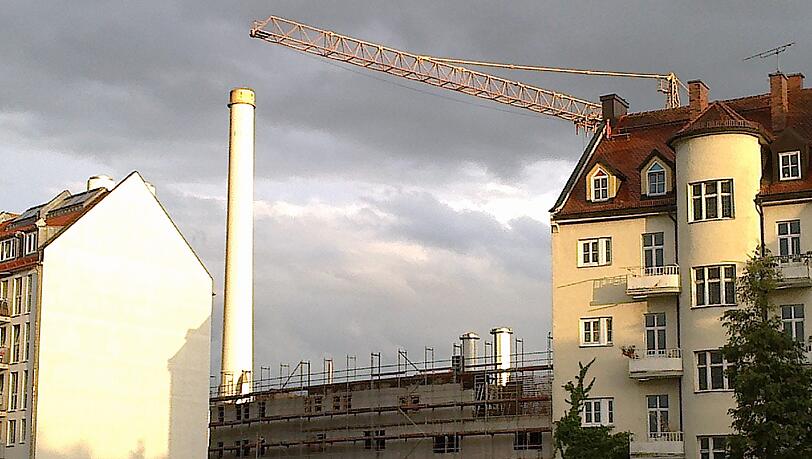 Nein, keine Werft in Sendling! Die Kamine gehören zum Heizkraftwerk!