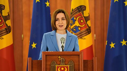 Die prowestliche Präsidentin Maia Sandu will mit einer Mehrheit prowestlicher Kräfte im Parlament den EU-Kurs des Landes fortsetzen.