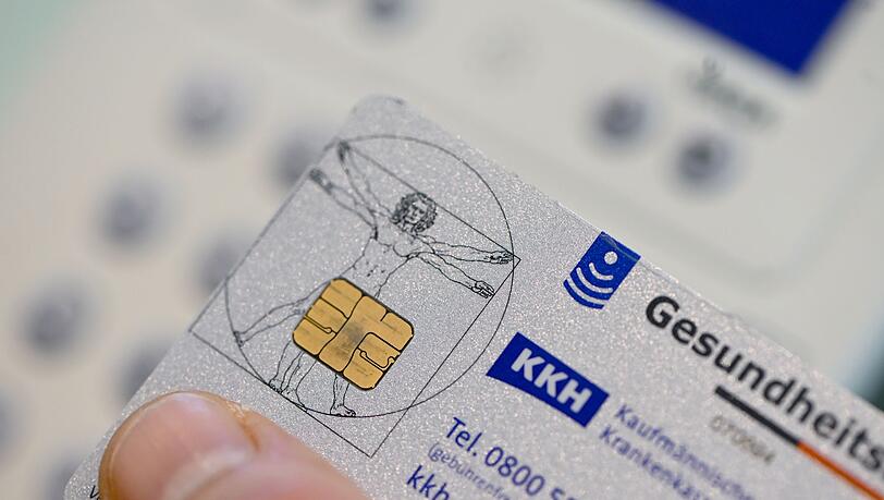 Hier können Rezepte gespeichert werden: Elektronische Gesundheitskarte. (Archivbild)