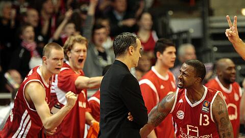 Tip-off bei kabel eins: Der TV-Sender steigt am Sonntag, 18. November 2012, in die Übertragungen der Beko Basketball Bundesliga ein. Zum Auftakt empfängt der deutsche Meister und Pokalsieger Brose Baskets den FC Bayern München.