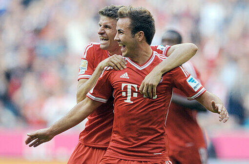 Mario Götze, hier mit seinem Mannschaftskollegen Thomas Müller.