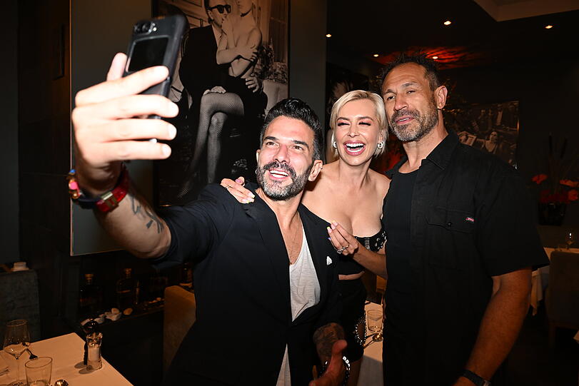 Marc Terenzi macht ein Selfie mit Freundin Verena Kerth und Evil Jared