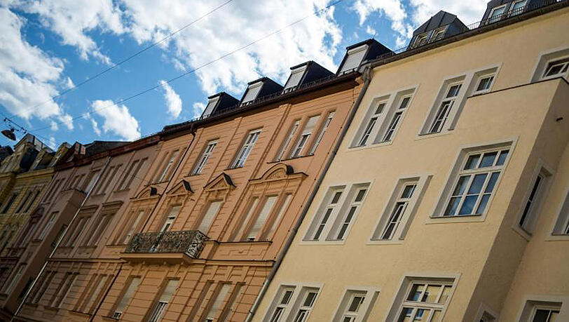 Die Mieten in München sind besonders hoch - im Schnitt werden mehr als 15 Euro pro Quadratmeter fällig. Die Mieten in München sind besonders hoch - im Schnitt werden mehr als 15 Euro pro Quadratmeter fällig.